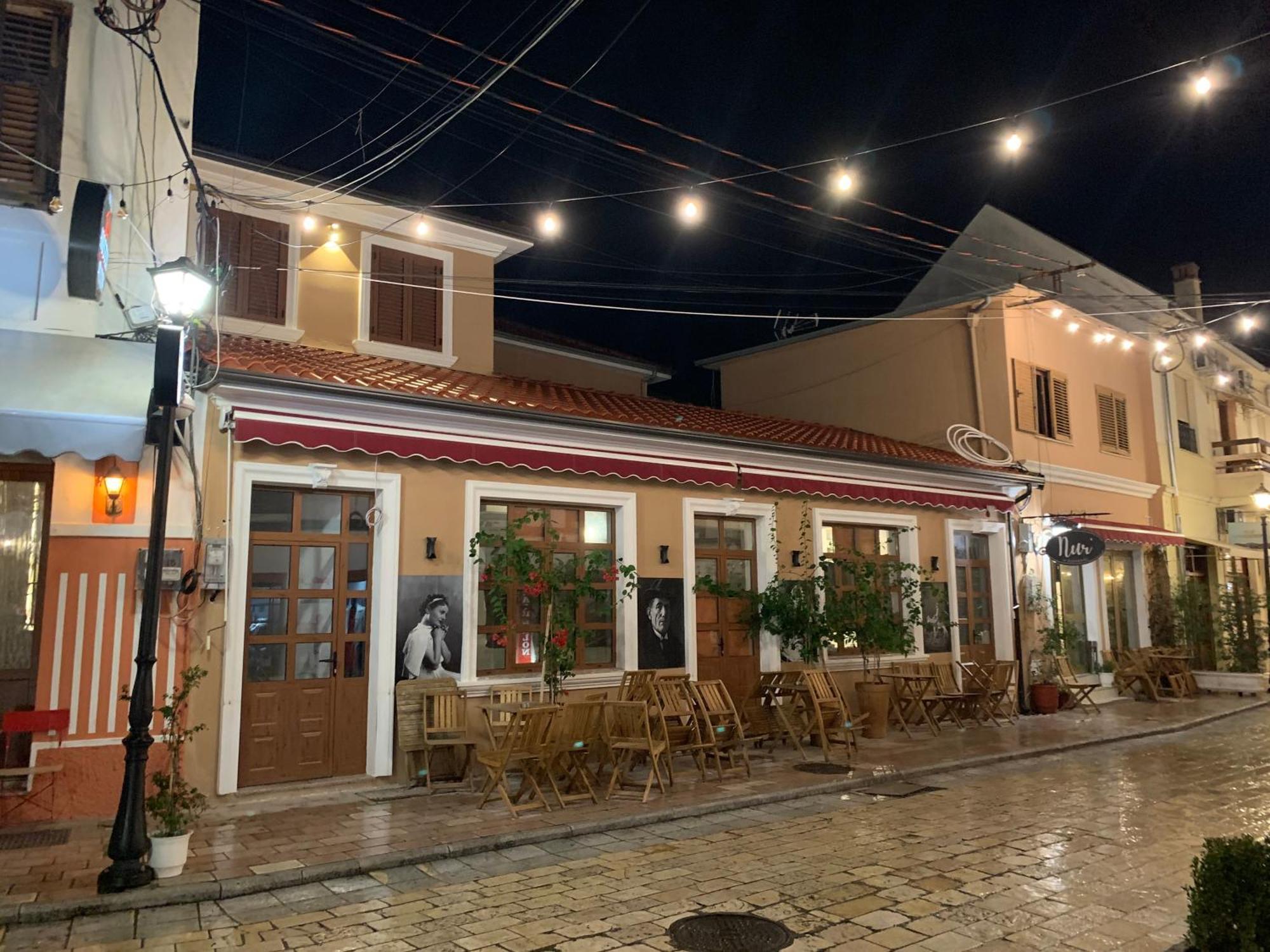 City Nest Shkoder Luaran gambar